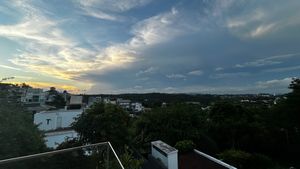 Image 18 - 924787