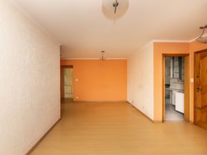Image 4 - 924790