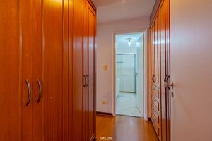 Image 9 - 924792