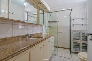 Image 11 - 924792