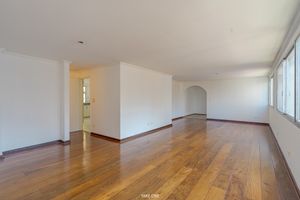 Image 3 - 924792