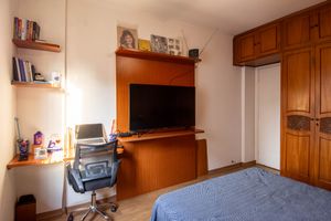 Image 30 - 924795