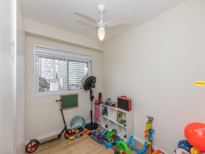 Image 17 - 924799