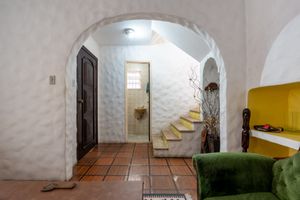 Image 7 - 924800