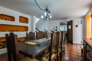 Image 17 - 924800