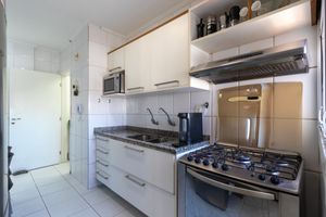 Image 14 - 924803