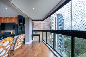 Image 12 - 924804