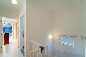 Image 19 - 924808