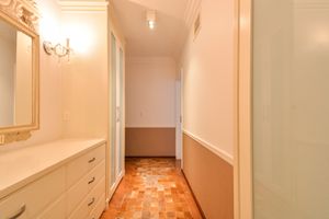 Image 60 - 924809