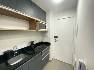 Image 6 - 924812