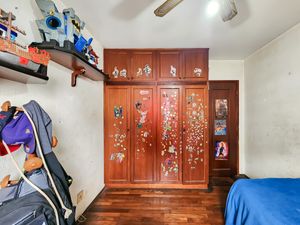 Image 15 - 924813