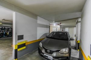 Image 23 - 924817