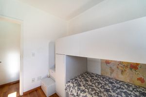 Image 3 - 924818