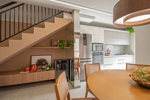 Image 22 - 924819
