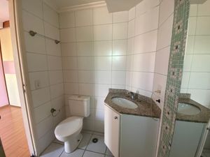 Image 15 - 924820