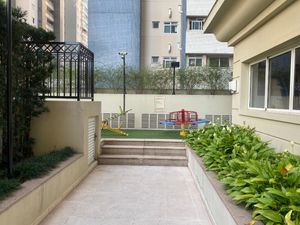 Image 17 - 924820