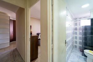 Image 7 - 924821