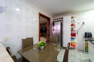 Image 5 - 924821