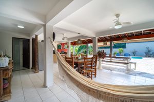Image 29 - 924822