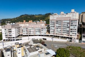 Image 4 - 924826