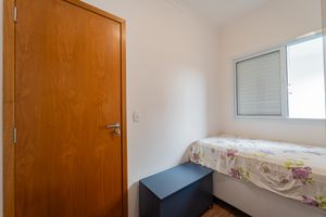 Image 32 - 924828