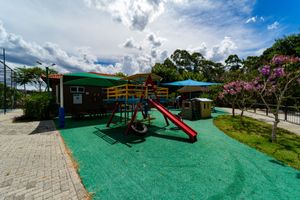 Image 23 - 924830