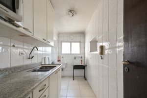 Image 14 - 924831