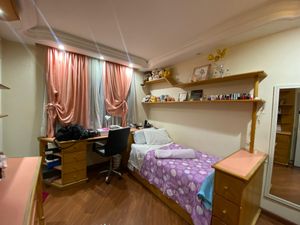 Image 21 - 924832