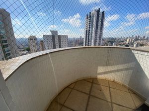 Image 3 - 924832