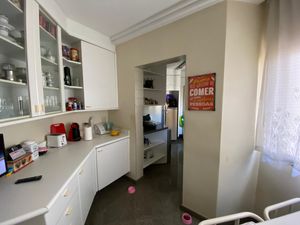 Image 6 - 924832