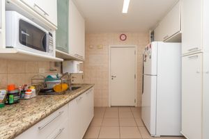 Image 26 - 924839