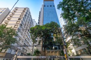 Image 17 - 924840