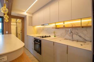 Image 18 - 924843