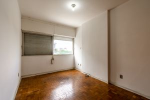 Image 3 - 924851