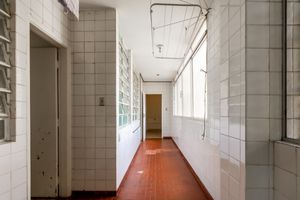 Image 14 - 924851