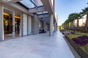 Image 35 - 924852
