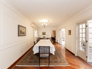 Image 21 - 924854