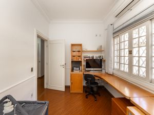 Image 29 - 924854