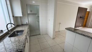 Image 11 - 924857