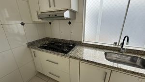 Image 10 - 924857