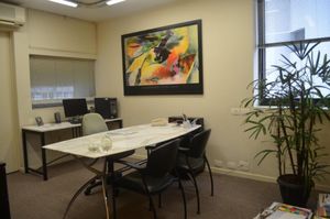 Image 3 - 924858