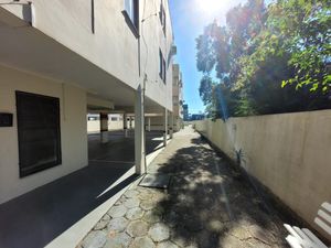 Image 5 - 924862