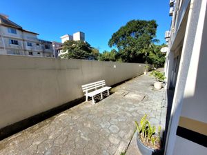 Image 4 - 924862