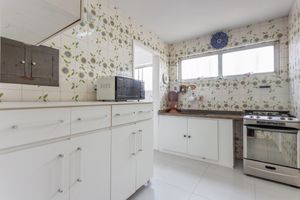 Image 15 - 924867