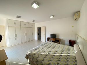 Image 30 - 924870