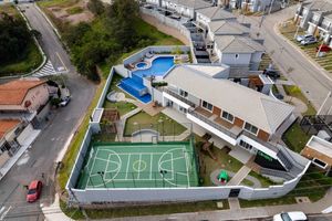 Image 9 - 924875