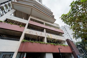 Image 27 - 924877