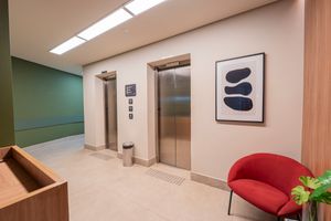 Image 16 - 924877