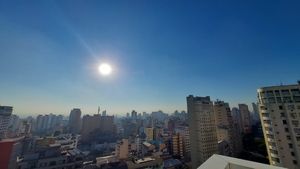 Image 39 - 924889