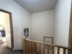 Image 26 - 924892